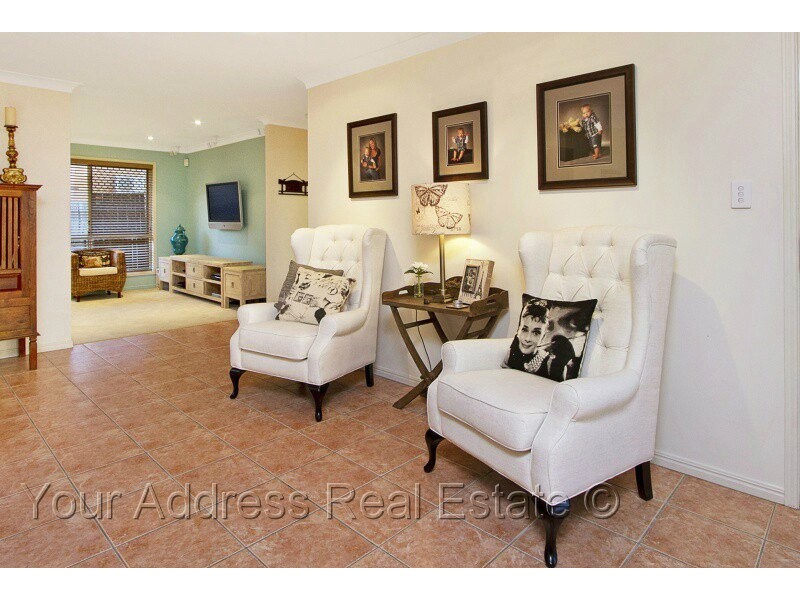 97 Greenways Esplanade, Parkinson QLD 4115