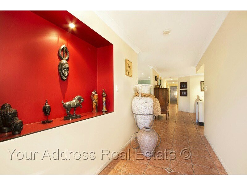 97 Greenways Esplanade, Parkinson QLD 4115