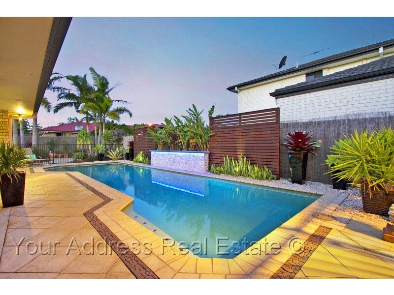 97 Greenways Esplanade, Parkinson QLD 4115