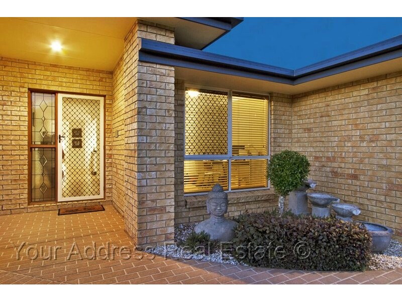 97 Greenways Esplanade, Parkinson QLD 4115