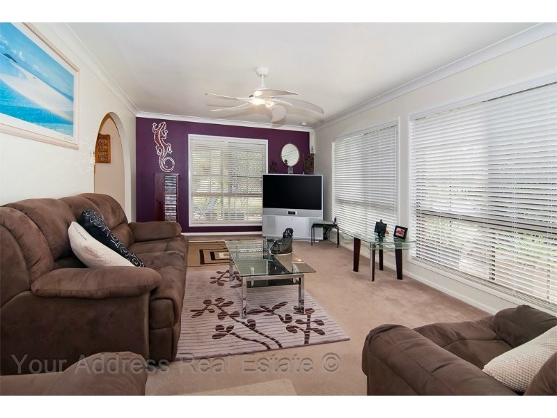 2 Lyra Court, Regents Park QLD 4118