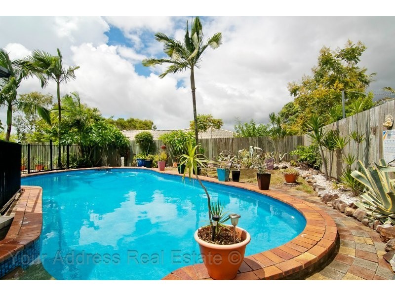 2 Lyra Court, Regents Park QLD 4118