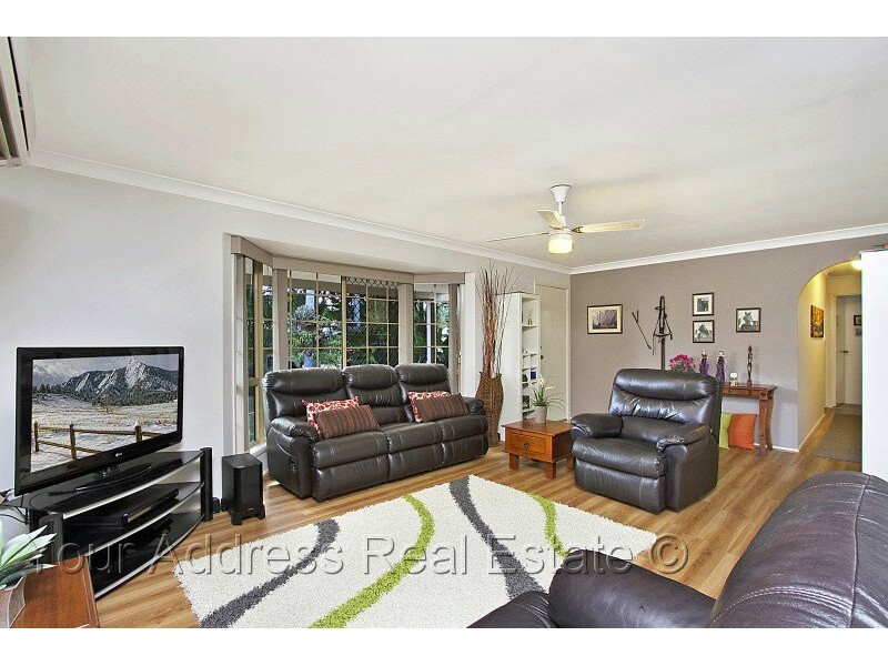 9 Fairbairn Street, Marsden QLD 4132