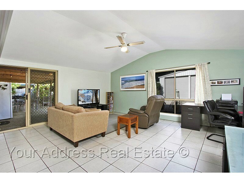 9 Fairbairn Street, Marsden QLD 4132