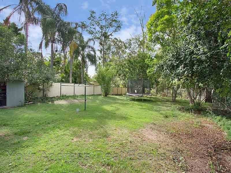 16 Dornock Drive, Boronia Heights QLD 4124