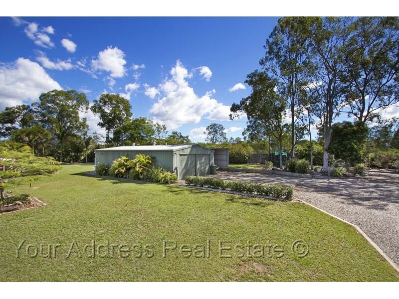 9 Auburn Court, Park Ridge South QLD 4125