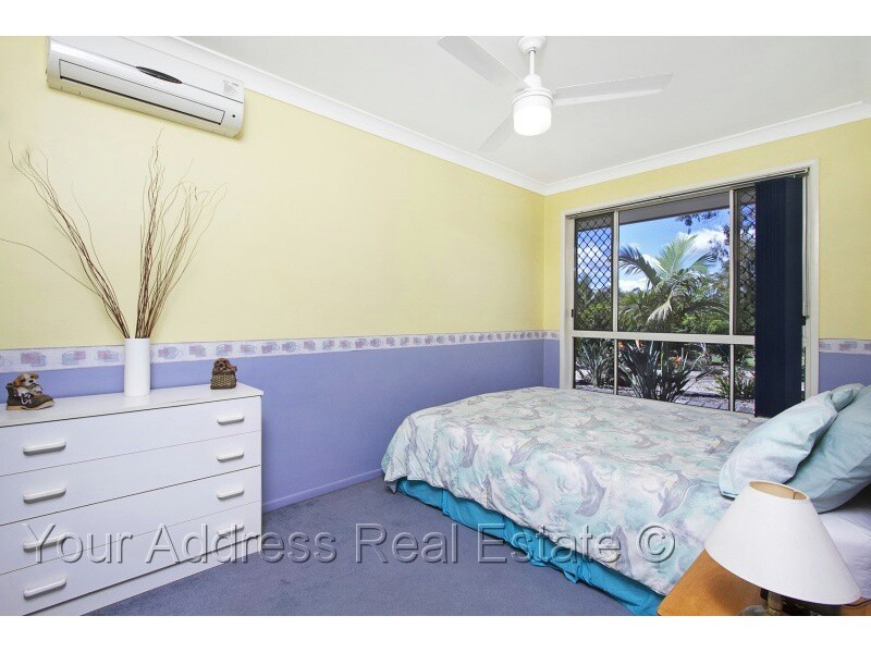 9 Auburn Court, Park Ridge South QLD 4125