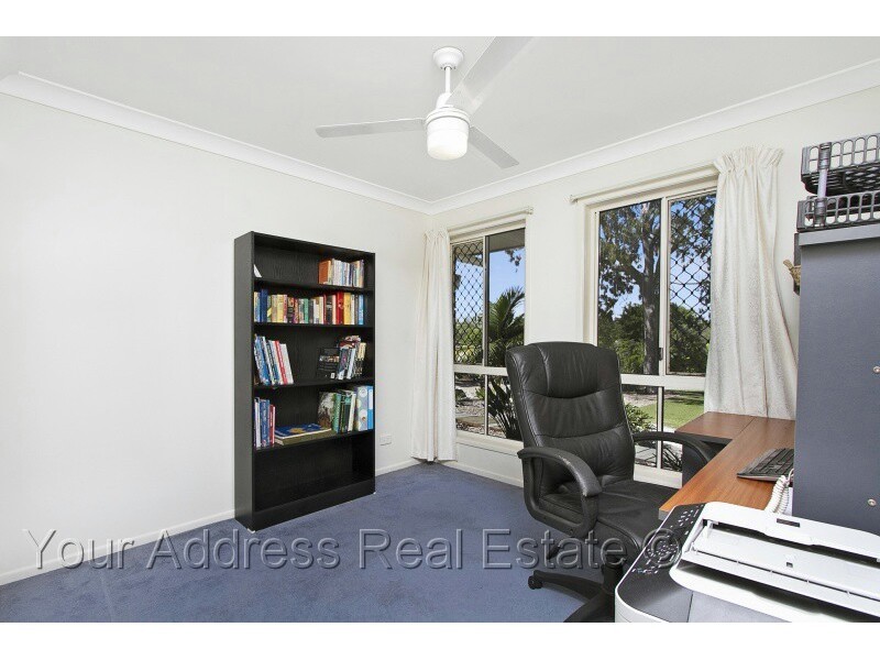 9 Auburn Court, Park Ridge South QLD 4125