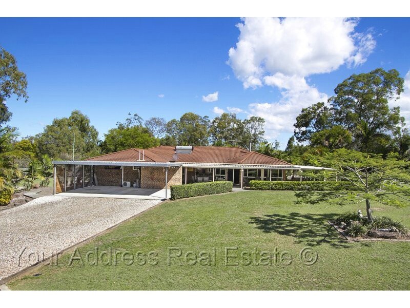 9 Auburn Court, Park Ridge South QLD 4125