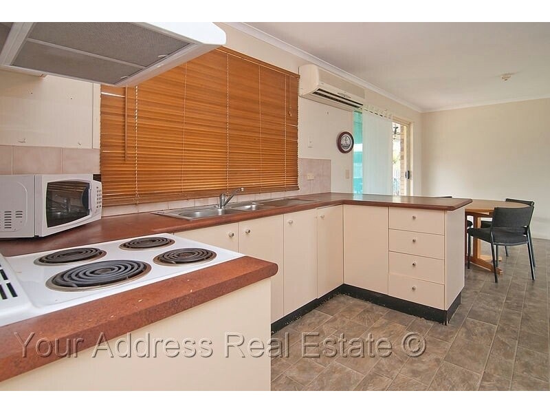 9 Talty Rise, Regents Park QLD 4118