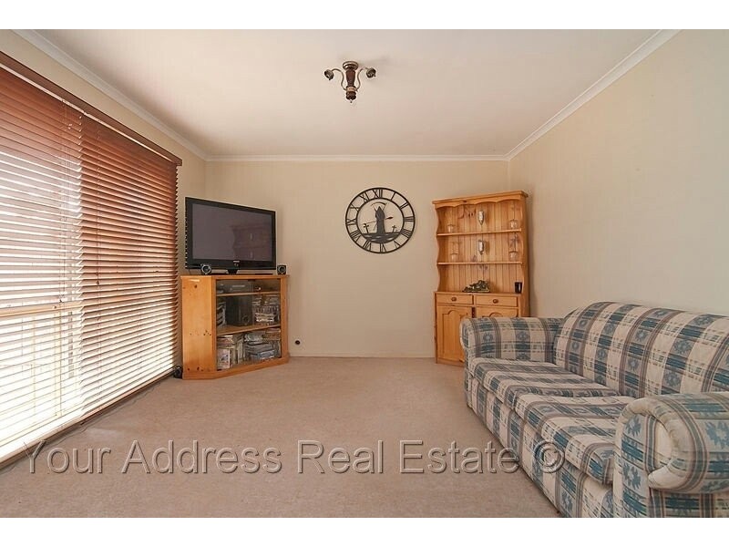 9 Talty Rise, Regents Park QLD 4118