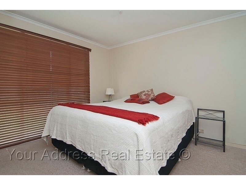 9 Talty Rise, Regents Park QLD 4118