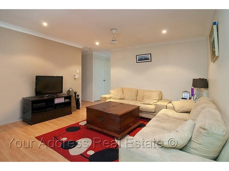 24 Lollard Street, Hillcrest QLD 4118