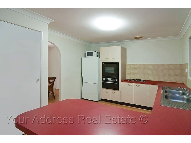 24 Lollard Street, Hillcrest QLD 4118