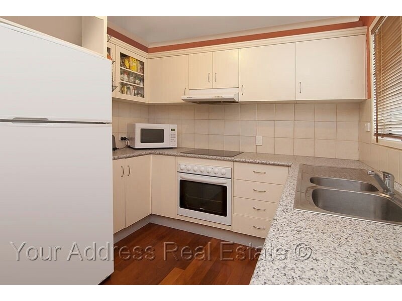 27 Highcrest Drive, Browns Plains QLD 4118
