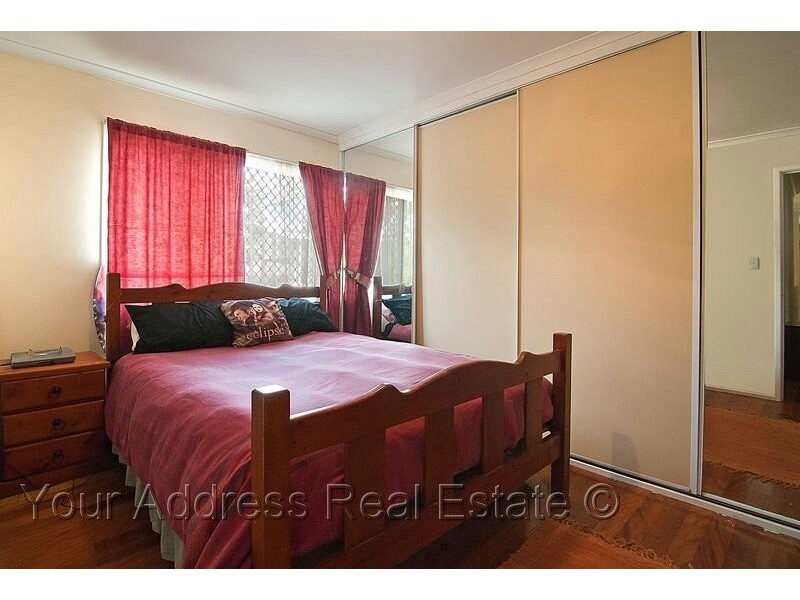 27 Highcrest Drive, Browns Plains QLD 4118