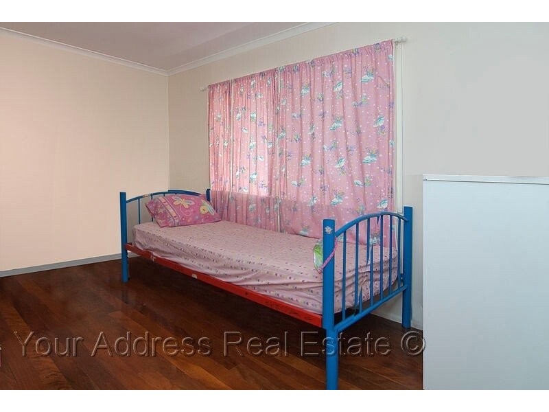 27 Highcrest Drive, Browns Plains QLD 4118