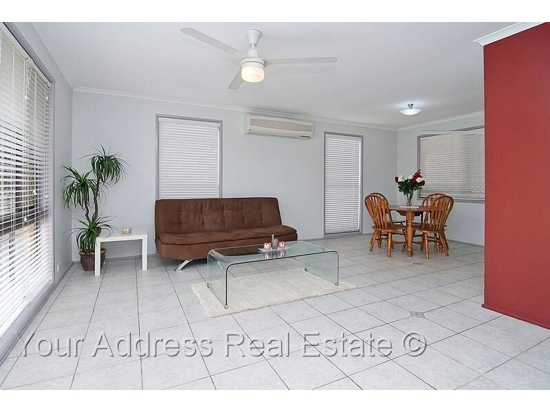 10 Regency Drive, Regents Park QLD 4118
