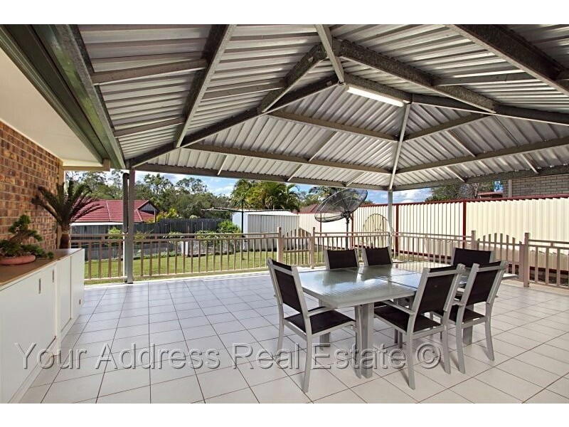 105 Lamberth Road, Regents Park QLD 4118