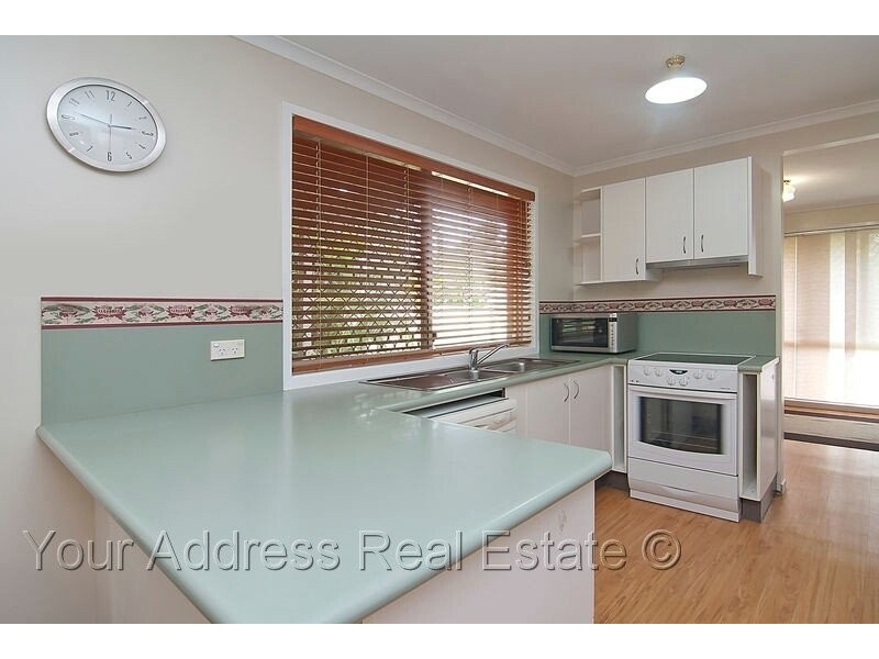 9 Redash Court, Regents Park QLD 4118