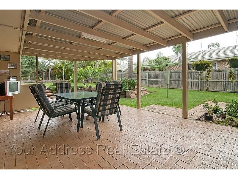 2 Latana Court, Regents Park QLD 4118