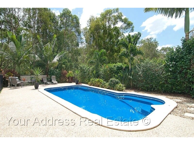 35 Bushland Drive, Regents Park QLD 4118