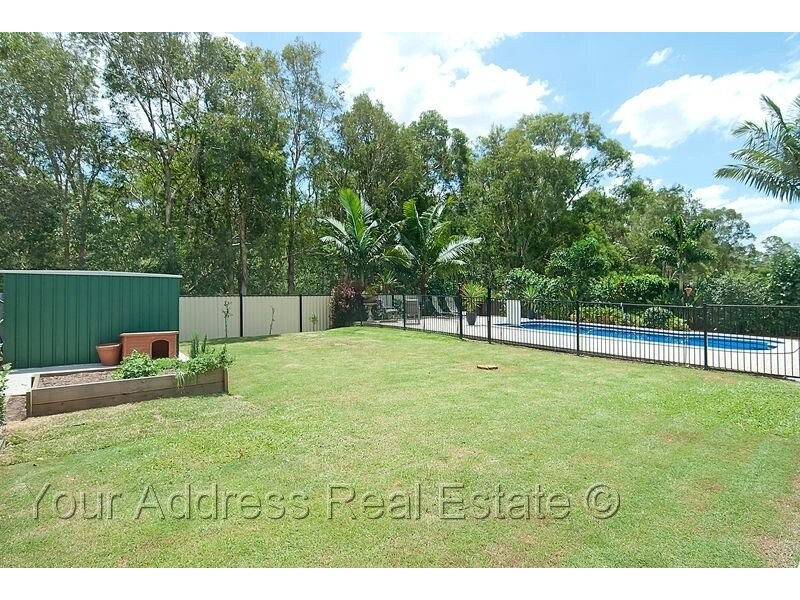35 Bushland Drive, Regents Park QLD 4118
