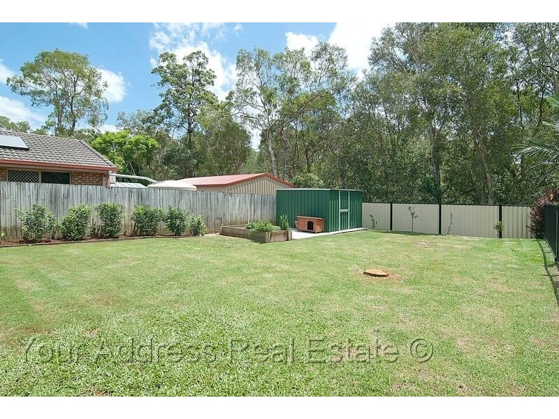 35 Bushland Drive, Regents Park QLD 4118