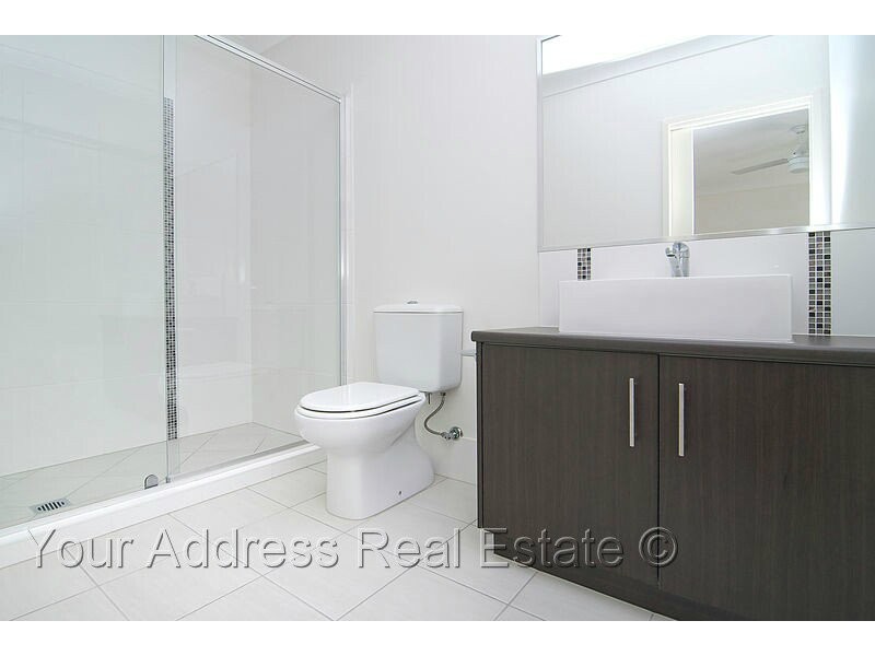 15 Sanur Street / 55 Fourth Avenue, Marsden QLD 4132