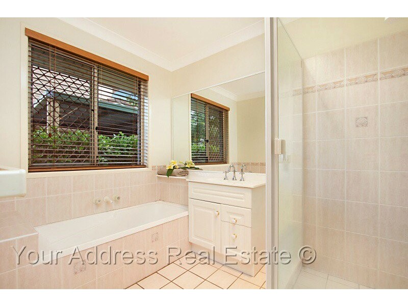 14 Redgum  Drive, Regents Park QLD 4118