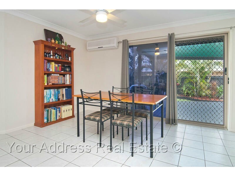 17 Leis Way, Regents Park QLD 4118