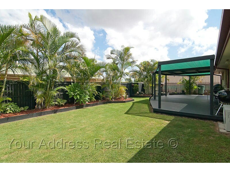 17 Leis Way, Regents Park QLD 4118
