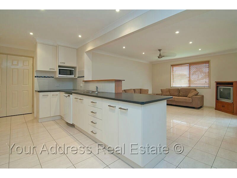 8 Gingko Crescent, Regents Park QLD 4118