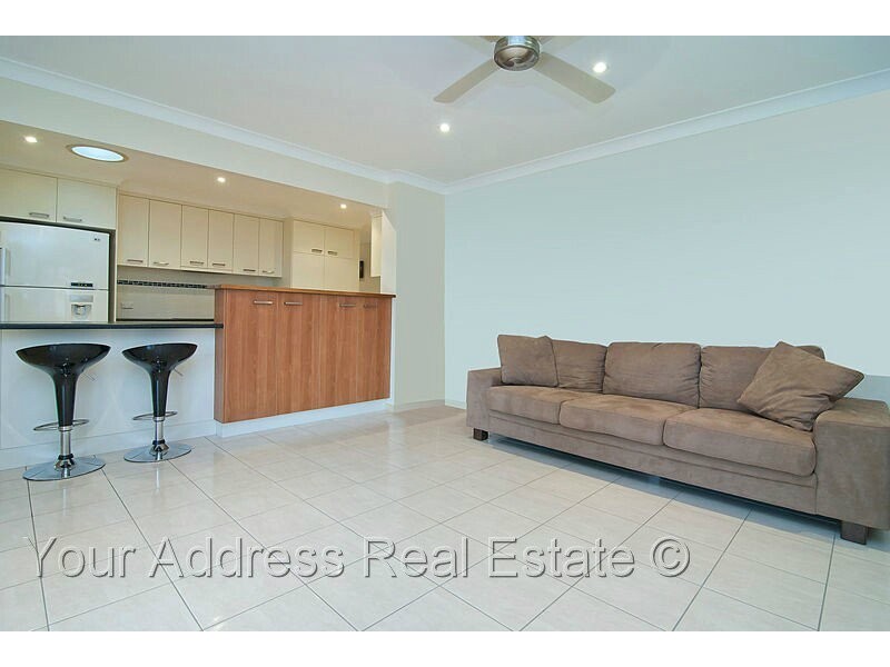 8 Gingko Crescent, Regents Park QLD 4118