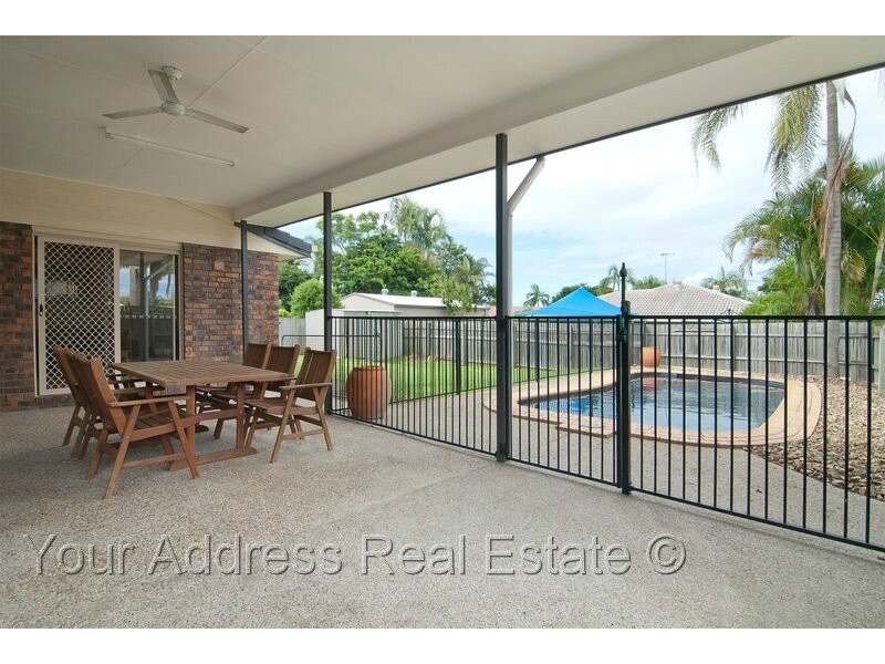 8 Gingko Crescent, Regents Park QLD 4118