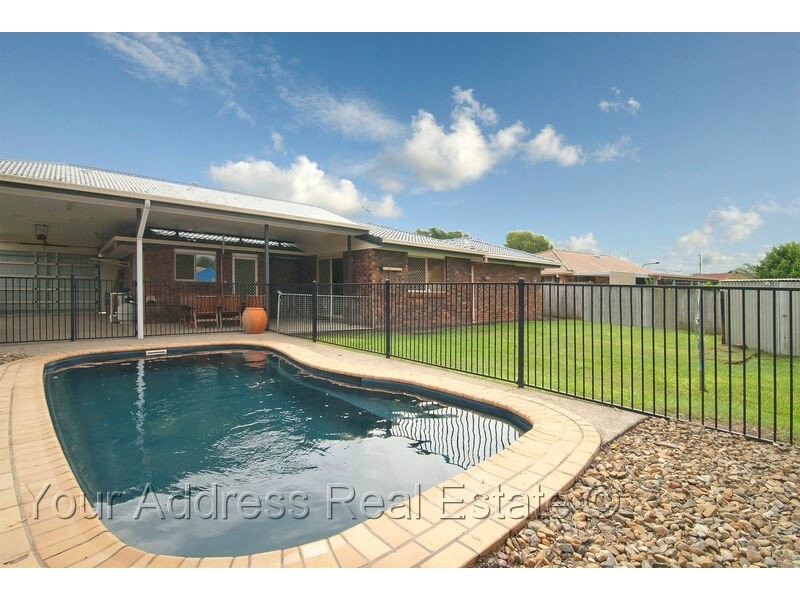 8 Gingko Crescent, Regents Park QLD 4118