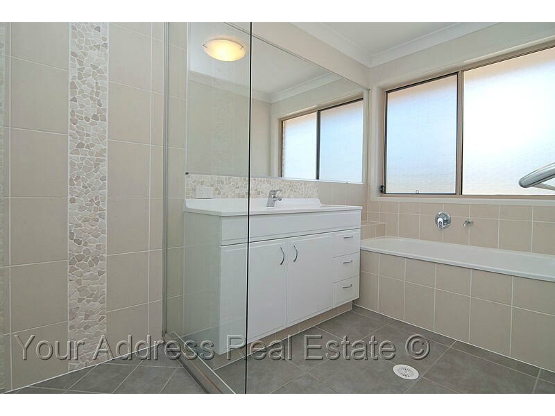 2 Pole Crescent, New Beith QLD 4124