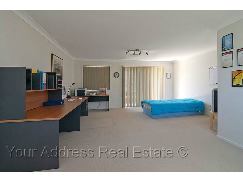 2 Pole Crescent, New Beith QLD 4124