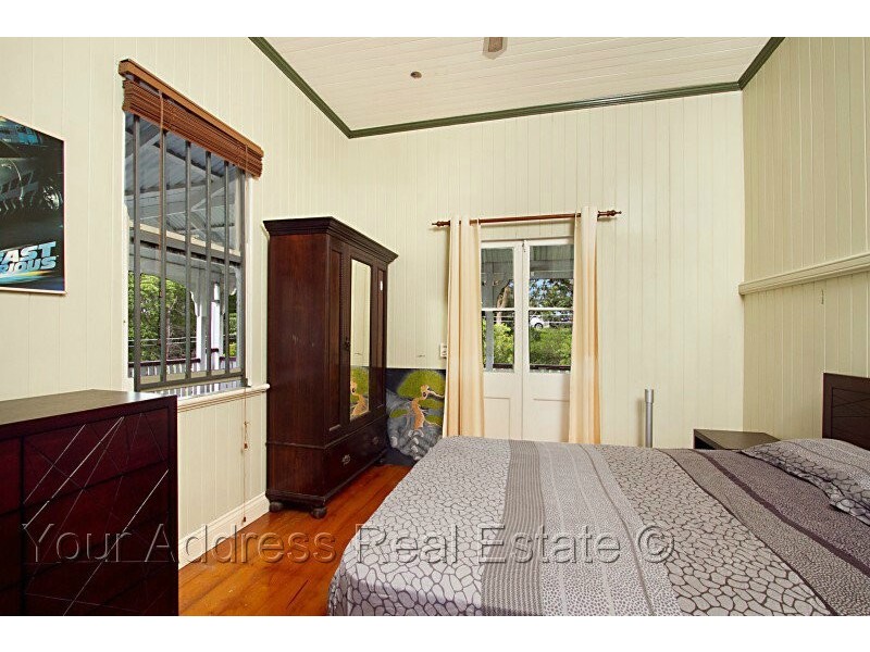 26 Fairfield Road, Fairfield QLD 4103