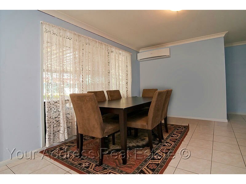 6 Ibrox Court, Regents Park QLD 4118