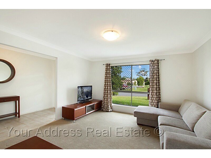 24 Paul Drive, Regents Park QLD 4118