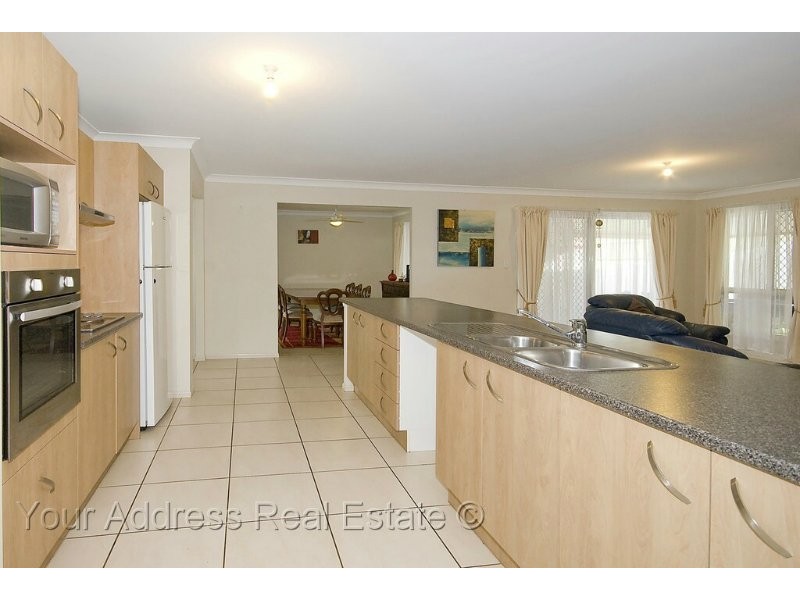8 Gow Court, Crestmead QLD 4132