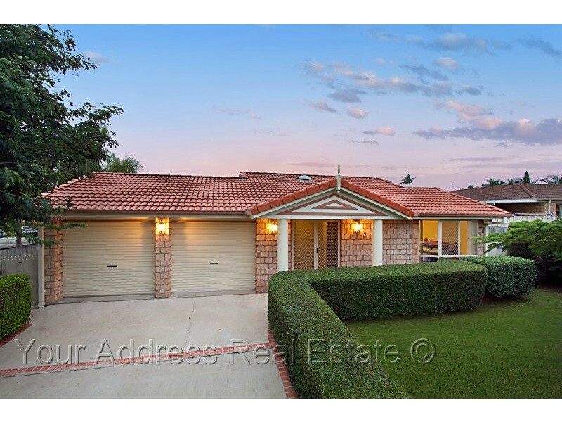 3 Mandeville Place, Regents Park QLD 4118