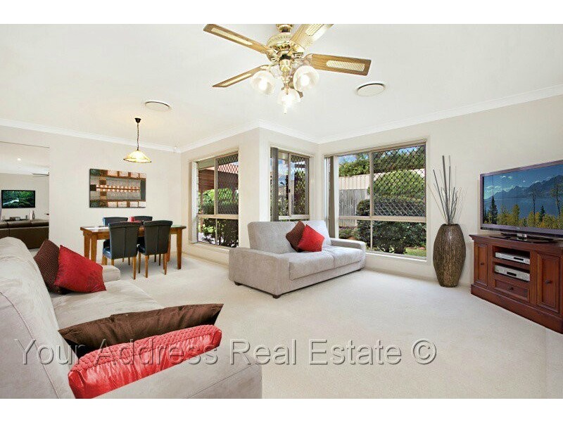 3 Mandeville Place, Regents Park QLD 4118