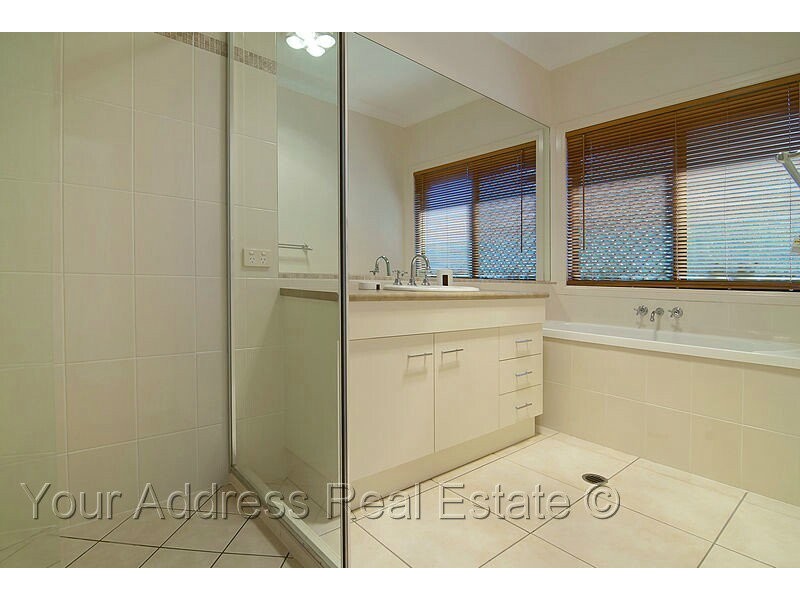 2 Dunnart Road, Greenbank QLD 4124