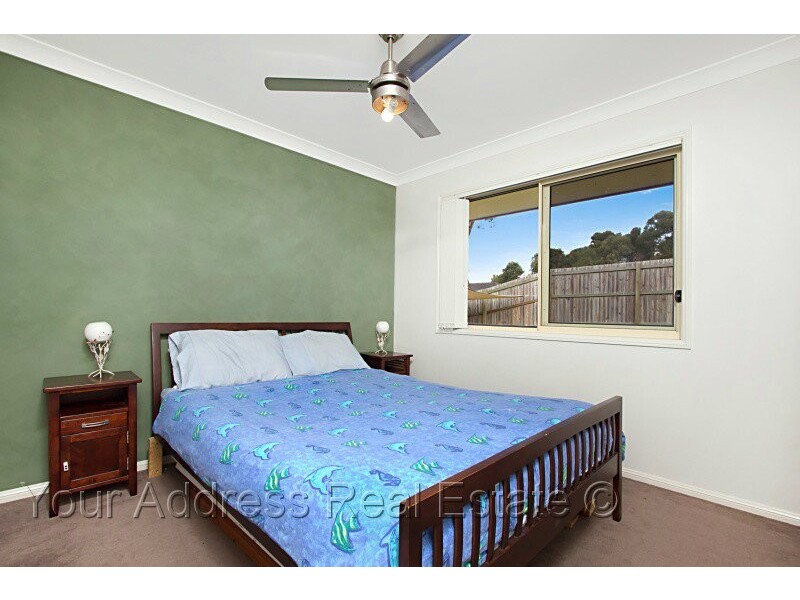 14 Charlton Place, Regents Park QLD 4118