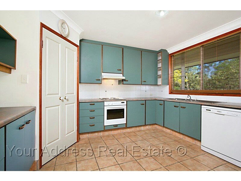 18 McPherson Road, Chambers Flat QLD 4133