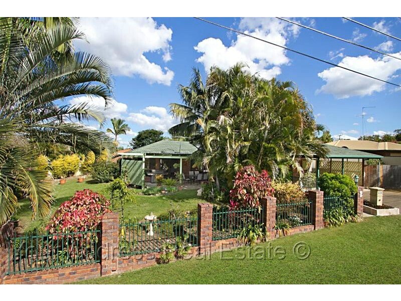 2 Cygnus Court, Regents Park QLD 4118