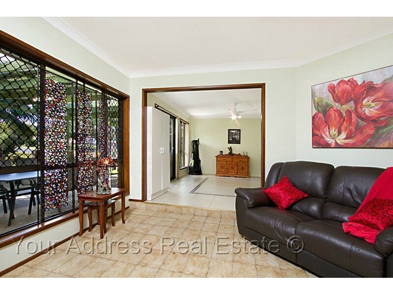 2 Cygnus Court, Regents Park QLD 4118