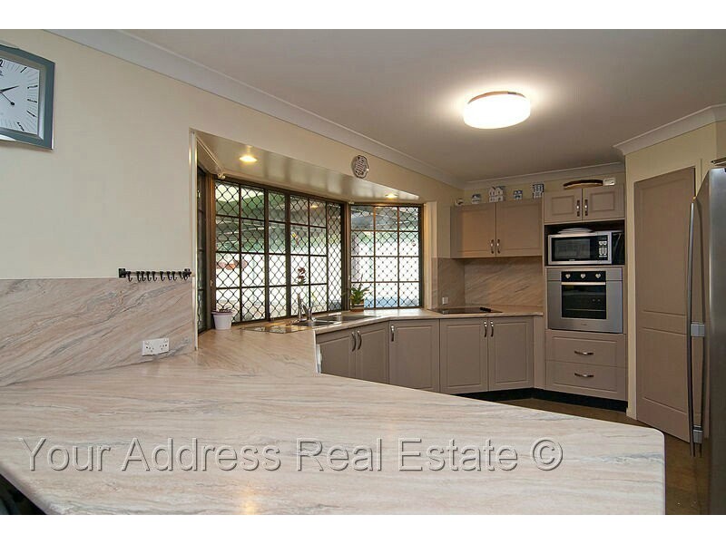 4 Semley Street, Hillcrest QLD 4118